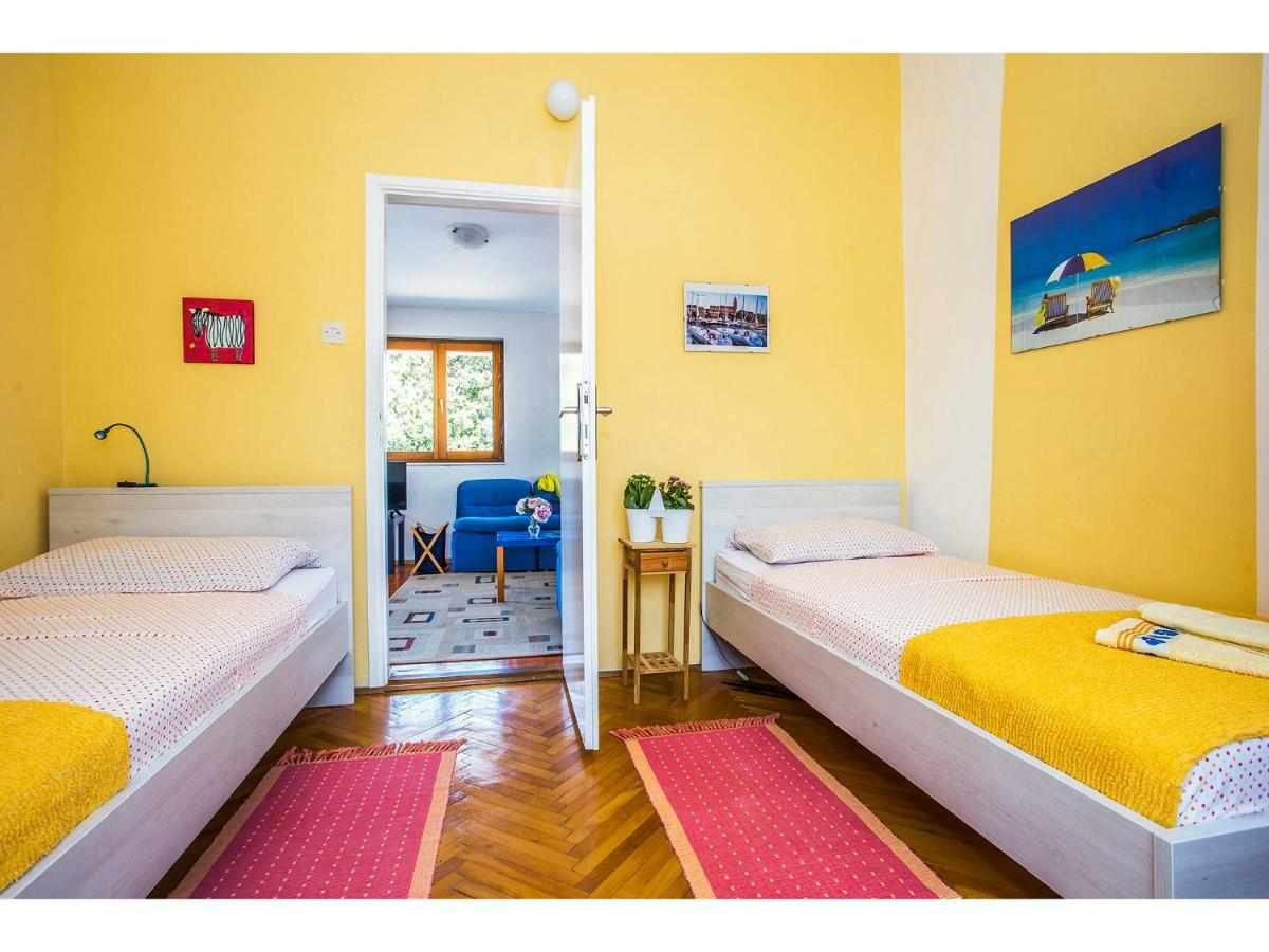 Apartment Bartul Razanj Exterior photo
